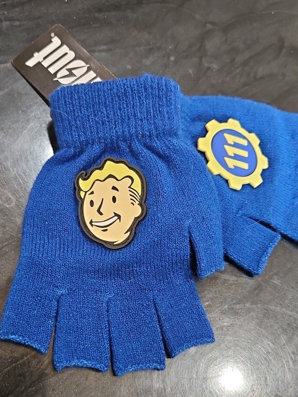 Fallout 4 Vault-Tec Fingerless Gloves